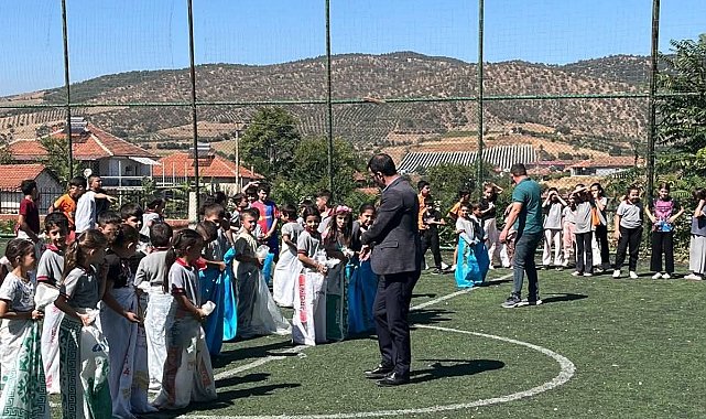 Okul bahçesi şenlik alanına döndü