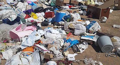 Orhangazi Mahallesi'nde boş arazi çöplüğe döndü