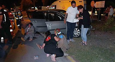 Ortalık savaş alanına döndü, 2 araçtaki 6 kişi yaralandı