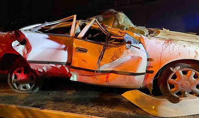 Osmaniye'de otomobil direğe çarptı: Kazada genç sürücü hayatını kaybetti