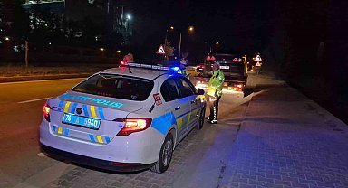 Polisi gören kaçmaya çalıstı