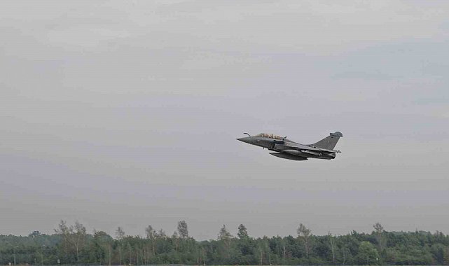 Polonya'da NATO savaş uçakları Rus tehdidi nedeniyle Ukrayna sınırına sevk edildi