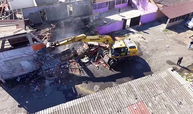 "Kore" Mahallesi'nde büyük temizlik: Zulalar tek tek yıktırıldı