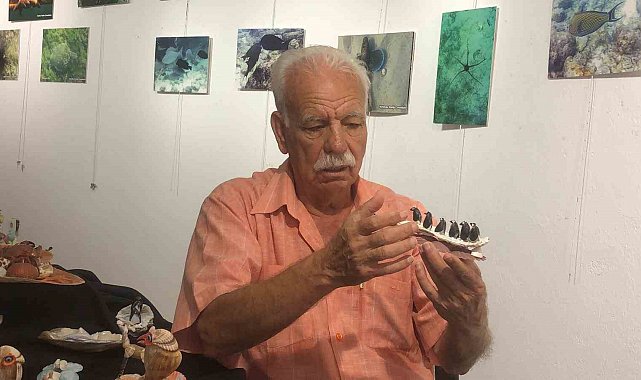 "Yaşam kaynağım" dediği denizden topladığı kabukları esere dönüştürdü