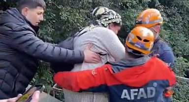 Rize'de heyelan nedeniyle mahsur kalan hastalar AFAD'ın operasyonuyla kurtarıldı
