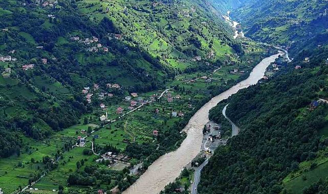 Rize'de selin etkili olduğu Fırtına Vadisi havadan görüntülendi
