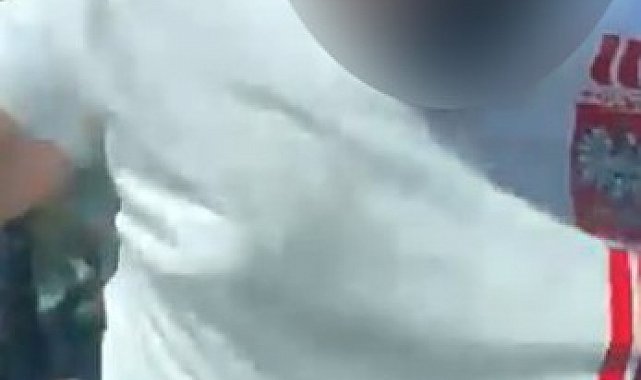 Safari aracının şoförü Ukraynalı sürücünün önünü kesip camı yumrukladı