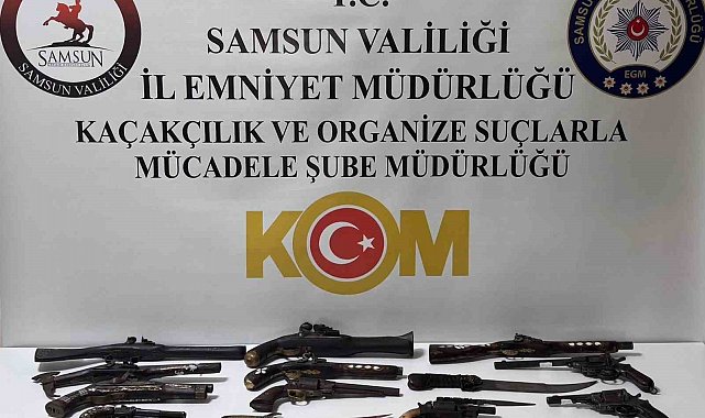 Samsun'da etnografik silah operasyonu: Tabanca, kama ve kılıç ele geçirildi