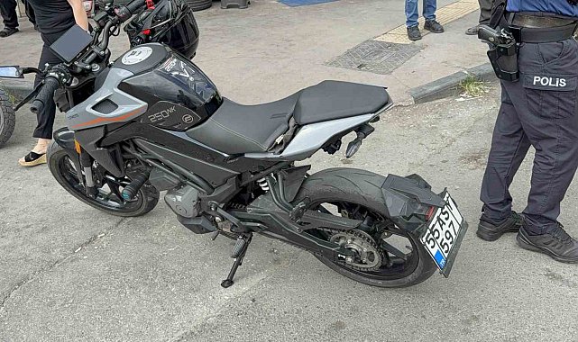 Samsun'da motosiklet yayaya çarptı
