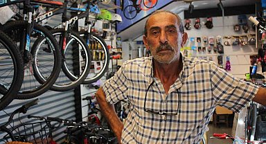 Samsun'da yarım asırlık bisikletçi