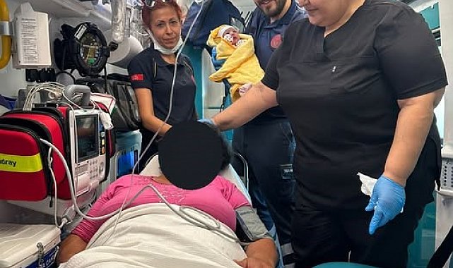 Sancıları başlayan anne hastaneye yetişemedi