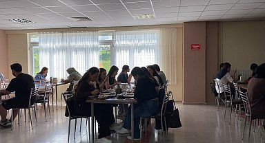 SDÜ'de öğrenciler 'yemekhane fiyatları ve ulaşım' konularında şikayetçi