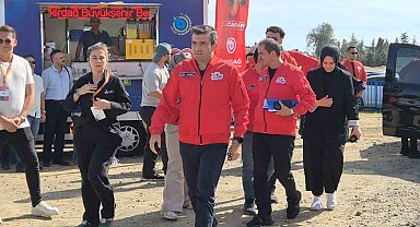 Selçuk Bayraktar: "Zor koşullarda bu işi yapanlar dünyaya damgasını vuracak"