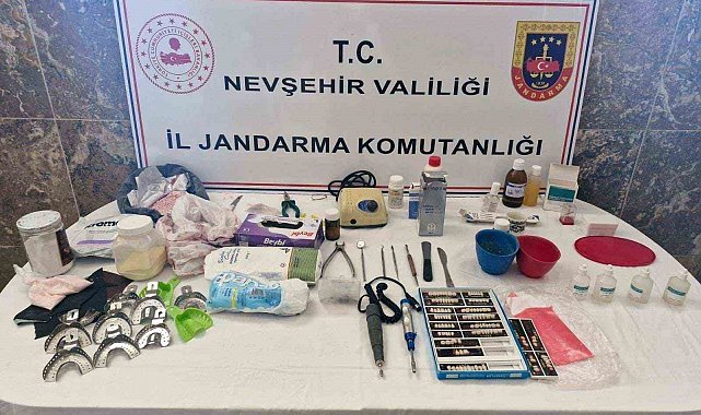 Seyyar dişçiyi kullandığı malzemeler ele verdi