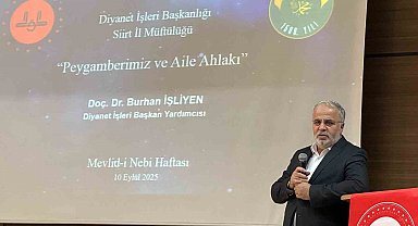 Siirt'te "Hz. Peygamber ve Aile Ahlakı" konulu konferans düzenlendi