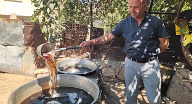 Siirt'te sinceri üzümünden pekmez yapımına başlandı