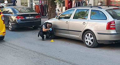 Silahlı kavgada 2 iş yerine kurşunlar isabet etti