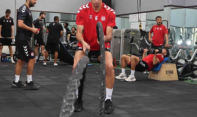 Sivasspor, salonda çalıştı