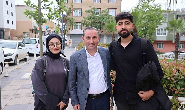 Sultanbeyli Belediyesi'nden üniversiteyi kazanan gençlere müjde