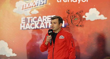 T3 Vakfı Mütevelli Heyeti Başkanı Selçuk Bayraktar, Trendyol E-Ticaret Hackathonu Ödül Töreni'ne katıldı