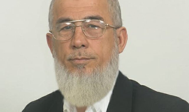 Tarsus'ta otomobille çarpışan motosikletli hayatını kaybetti