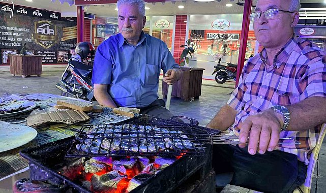 Tavşanlı'da balık sezonu mangal ateşi ile başladı