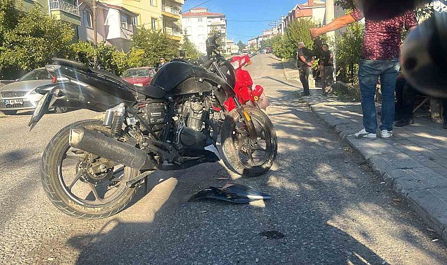 Tavşanlı'da iki motosiklet çarpıştı sürücüleri yaralandı
