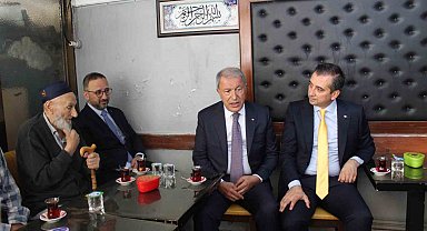 TBMM Milli Savunma Komisyonu Başkanı Akar şehit yakını ve gazilerle bir araya geldi