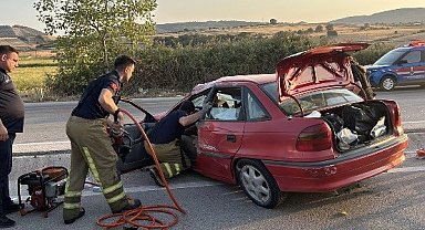 Tek taraflı trafik kazasında 4 kişi yaralandı