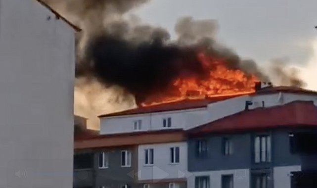 Tekirdağ'da çatı katında yangın