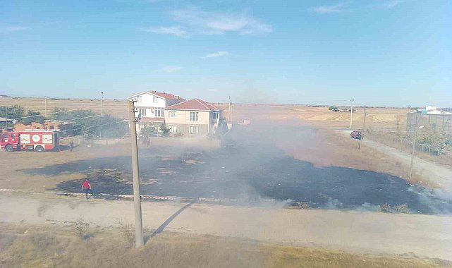 Tekirdağ'da otluk alanda yangın