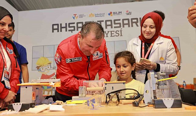 TEKNOFEST 2025'TE Sultanbeyli Belediyesi'nin standı büyük ilgi gördü