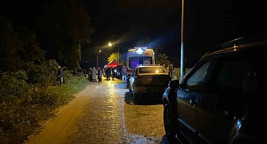 Telefon ve ayakkabısı Sakarya Nehri kenarında bulunan kayıp kadın için ekipler seferber oldu