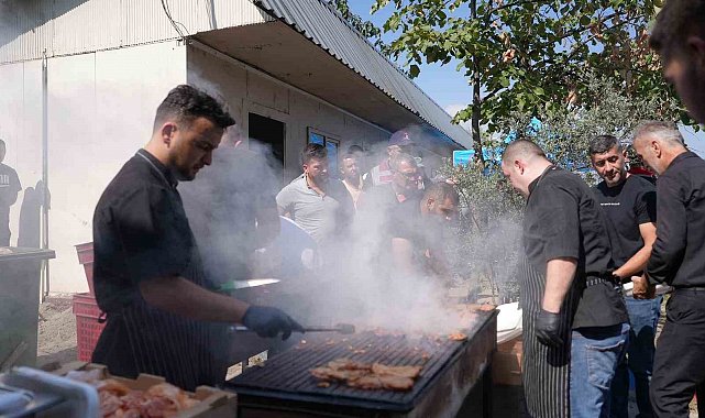 Temizlik işçileri motivasyon etkinliğinde buluştu