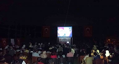 Tendürek Dağı eteklerinde sinema keyfi