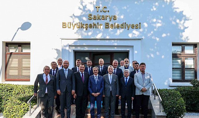 Ticaret Bakanı Bolat Sakarya'da