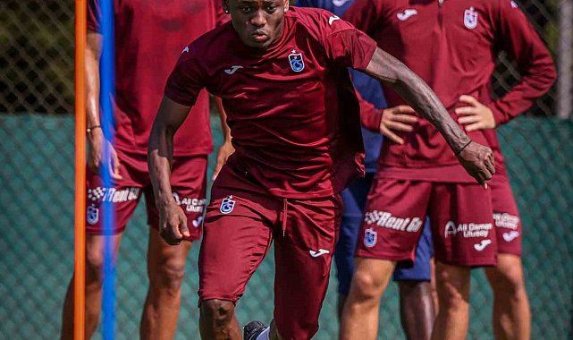 Trabzonspor, Fatih Karagümrük maçı için İstanbul'a hareket etti