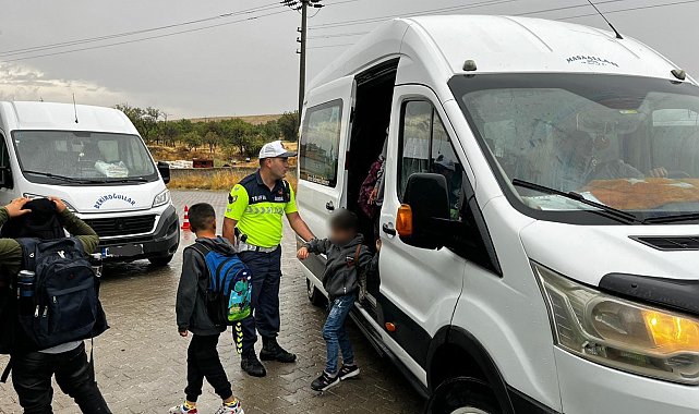 Trafik jandarması okul servisi denetimine başladı