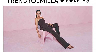 Trendyolmilla yeni sezon koleksiyonunu Esra Bilgiç ile tanıttı