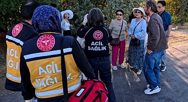 Turistleri taşıyan midibüse tır çarptı: 5 turist yaralı