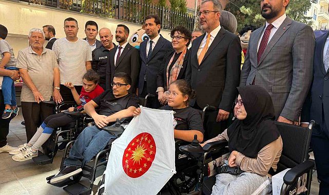 Türkiye'nin her yerine umut taşıyan polis Mustafa Şahin'den büyük organizasyon