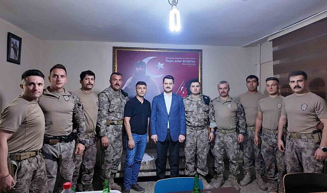 Tuzluca Kaymakamı Yılmaz'dan Özel Harekat Polislerine ziyaret