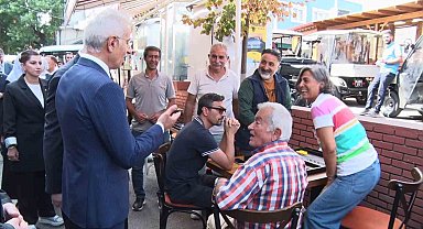 Ulaştırma ve Altyapı Bakanı Uraloğlu Adalar'da esnafla buluştu