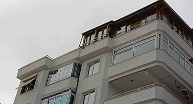 Ünlü sanatçı Güllü evinin terasından düşerek hayatını kaybetti