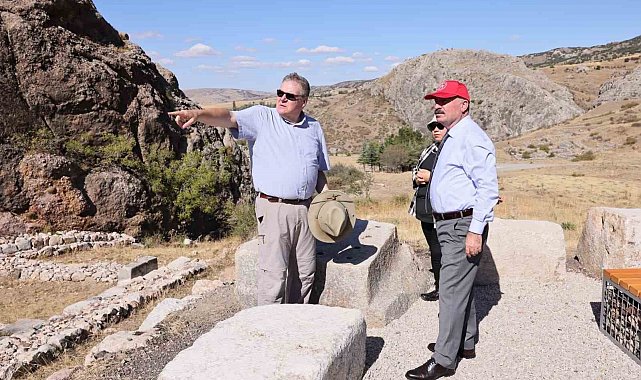 Vali Çalgan: "Hattuşa'da bugüne kadar çok önemli eserler bulundu ve halen kazı çalışmaları devam ediyor"