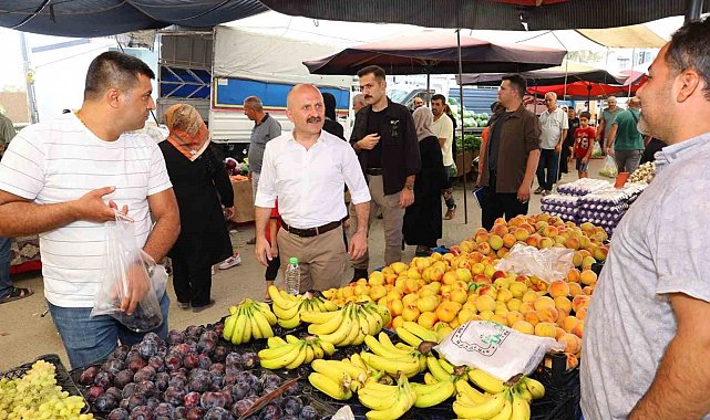 Vali Osman Varol semt pazarında vatandaşlarla buluştu