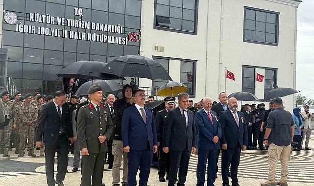 Valiye şemsiye var, gazilere yok