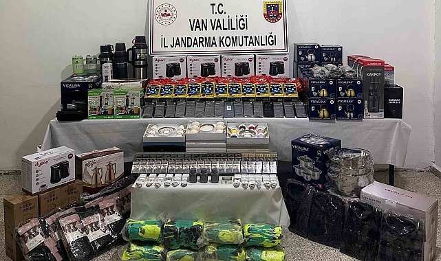 Van'da gümrük kaçağı malzemeler ele geçirildi
