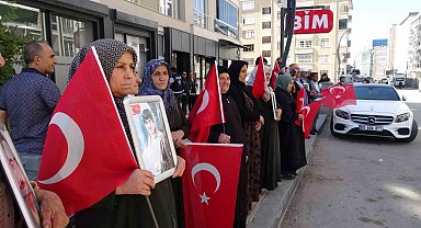 Vanlı anne: "Barış olsun, bu acı bitsin"