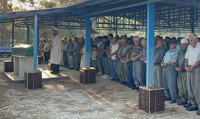 Yangında ölen nene ve torun yan yana toprağa verildi